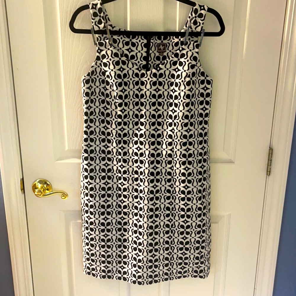 👗Original Adrienne Vittadini Sheath Dress👗
